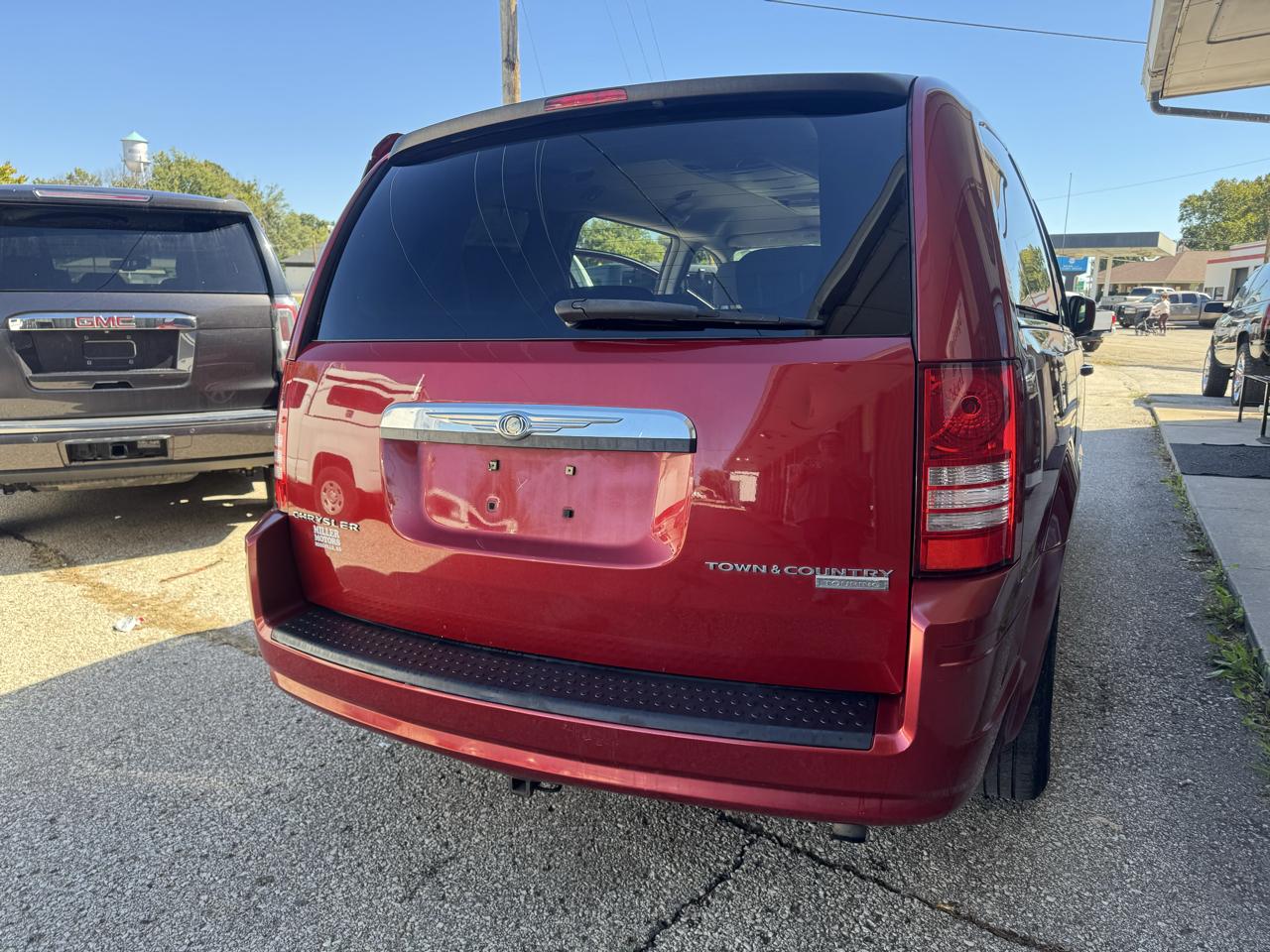 Chrysler Town & Country 4dr Wgn Touring 2010