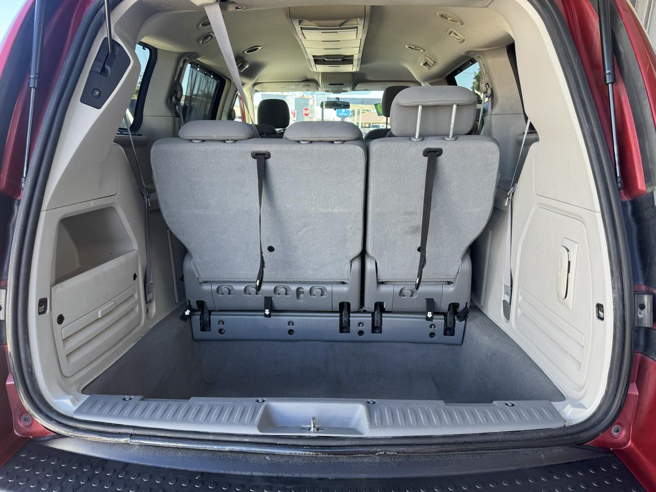 Chrysler Town & Country 4dr Wgn Touring 2010
