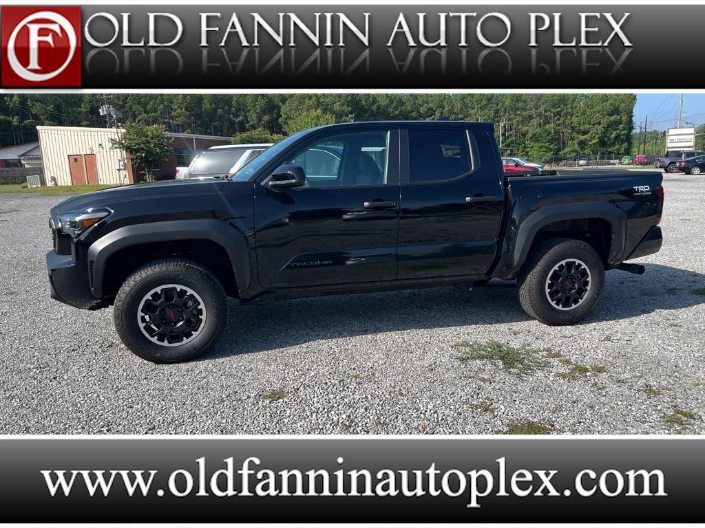 2024 Toyota Tacoma 4x4 TRD Off-Road 4dr Double Cab 5.0 ft SB 8A