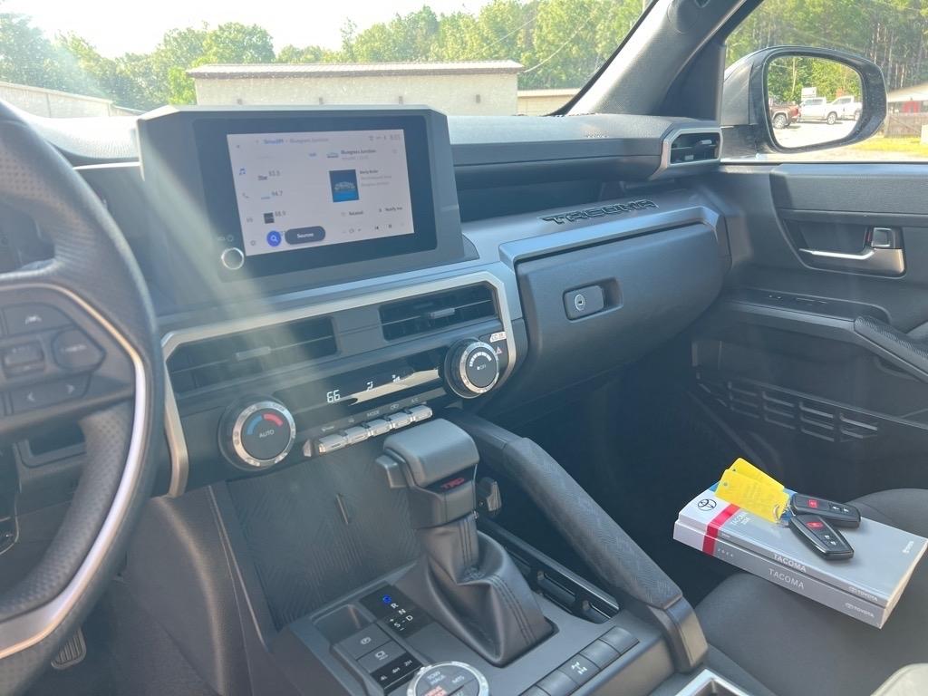 Toyota Tacoma  2024
