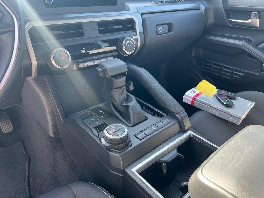 Toyota Tacoma  2024