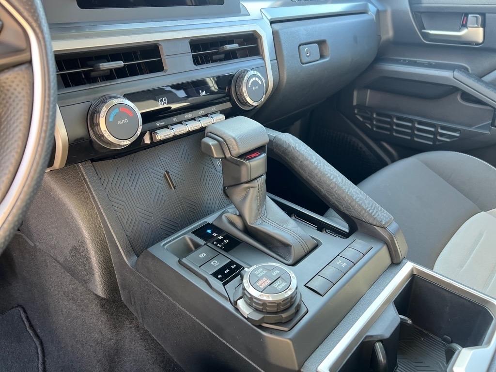 Toyota Tacoma  2024