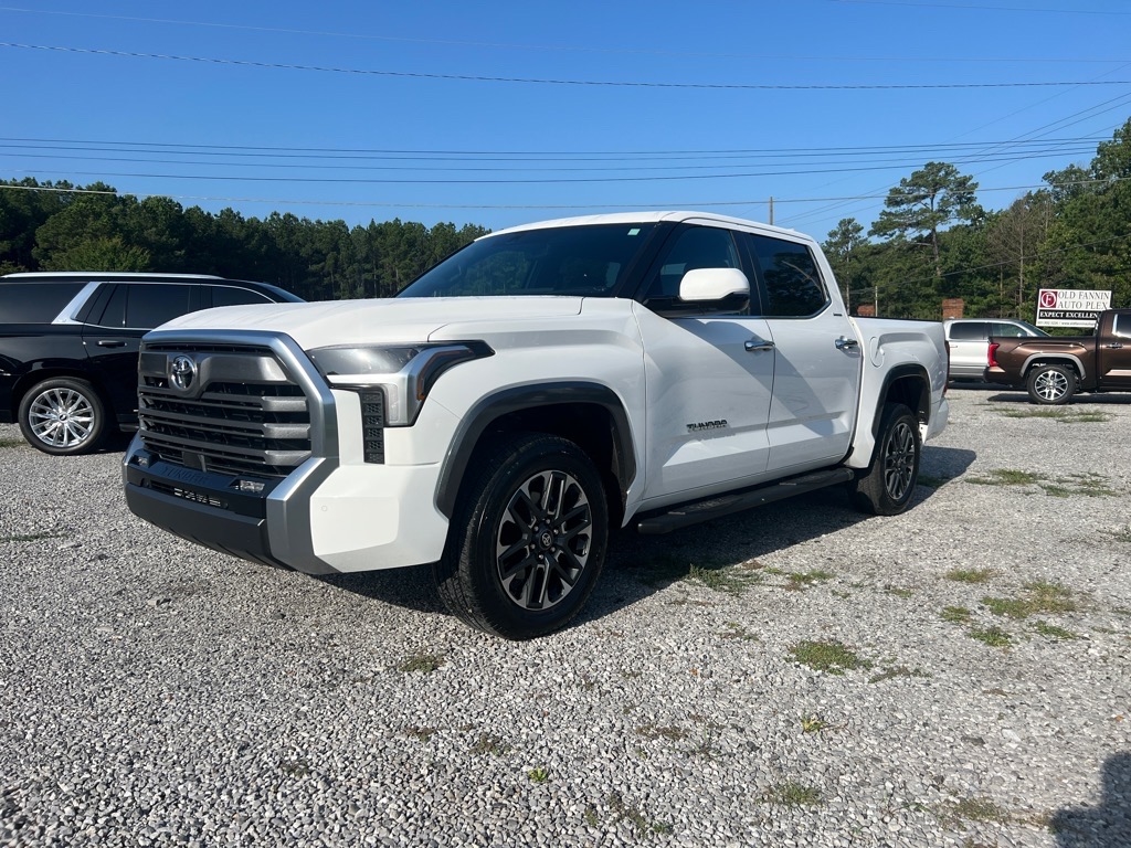 Toyota Tundra  2025