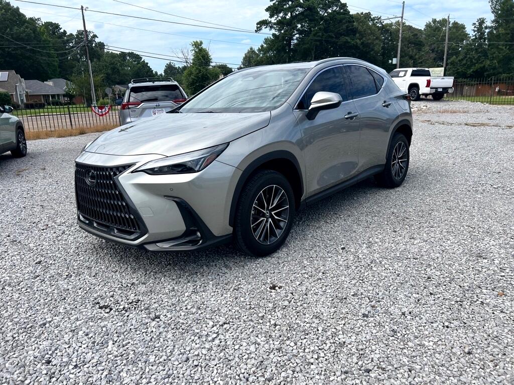 Lexus NX  2025