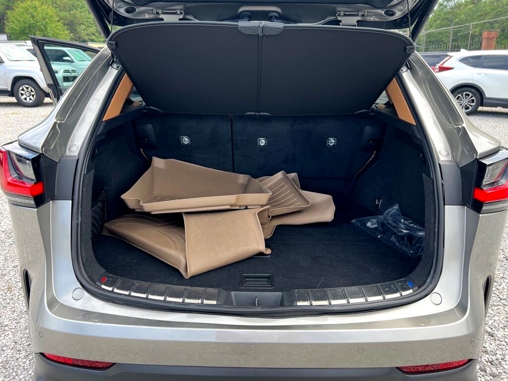 Lexus NX  2025