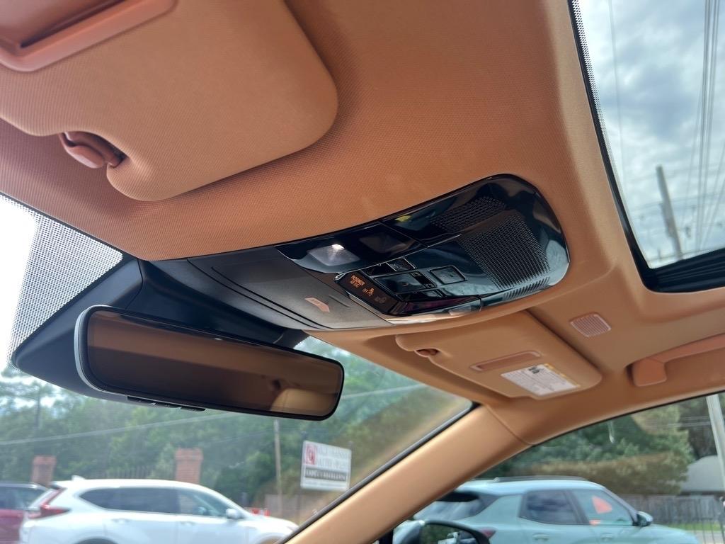 Lexus NX  2025