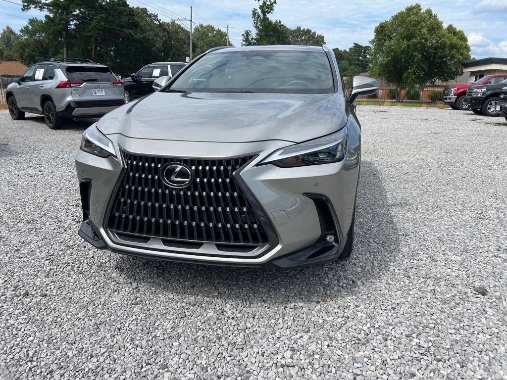 Lexus NX  2025