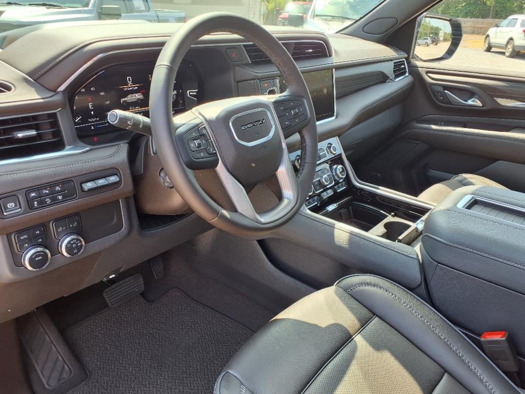 2024 Gmc Yukon Denali photo 9
