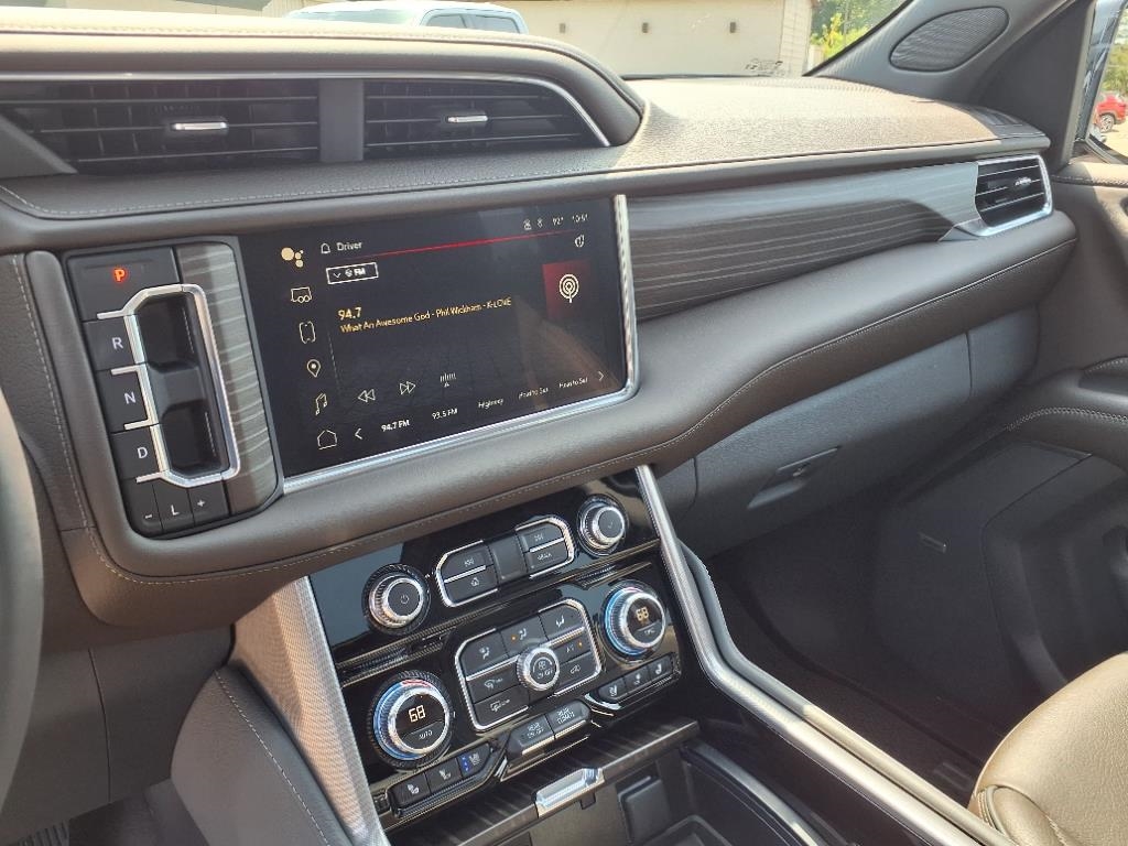 2024 Gmc Yukon Denali photo 13