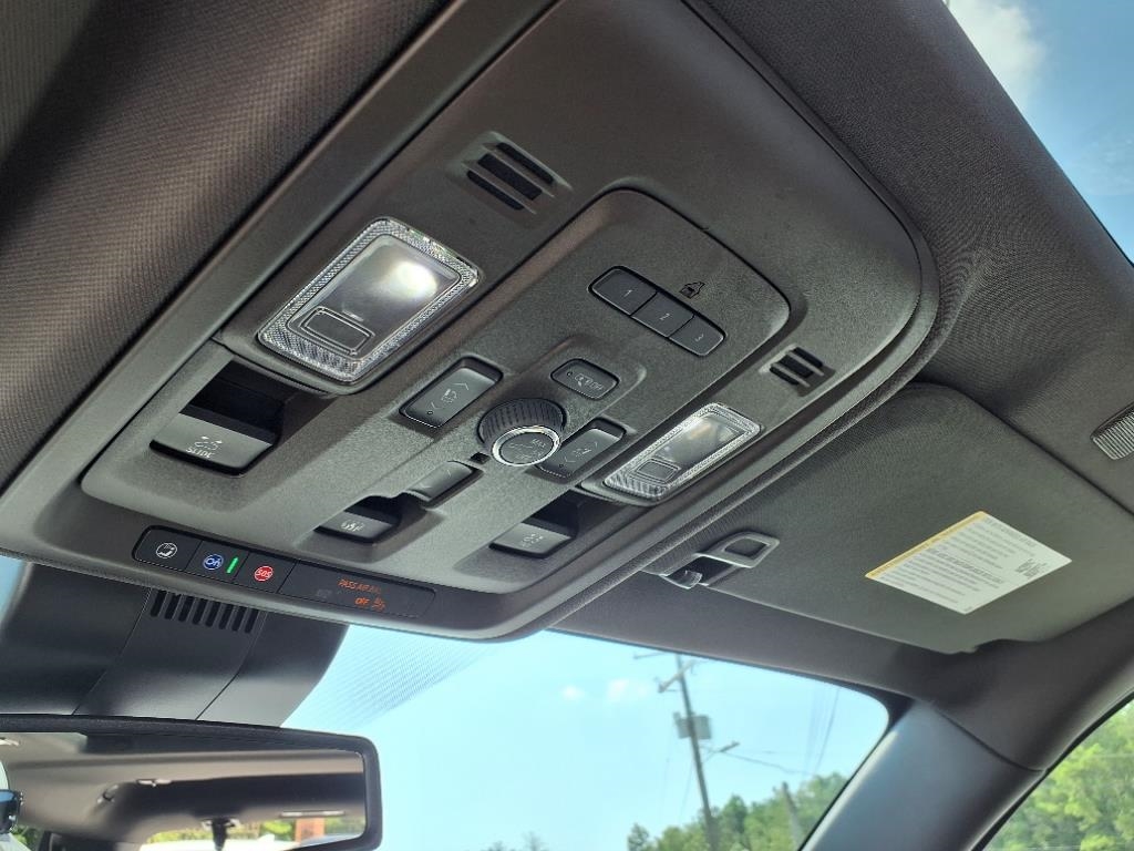 2024 Gmc Yukon Denali photo 15