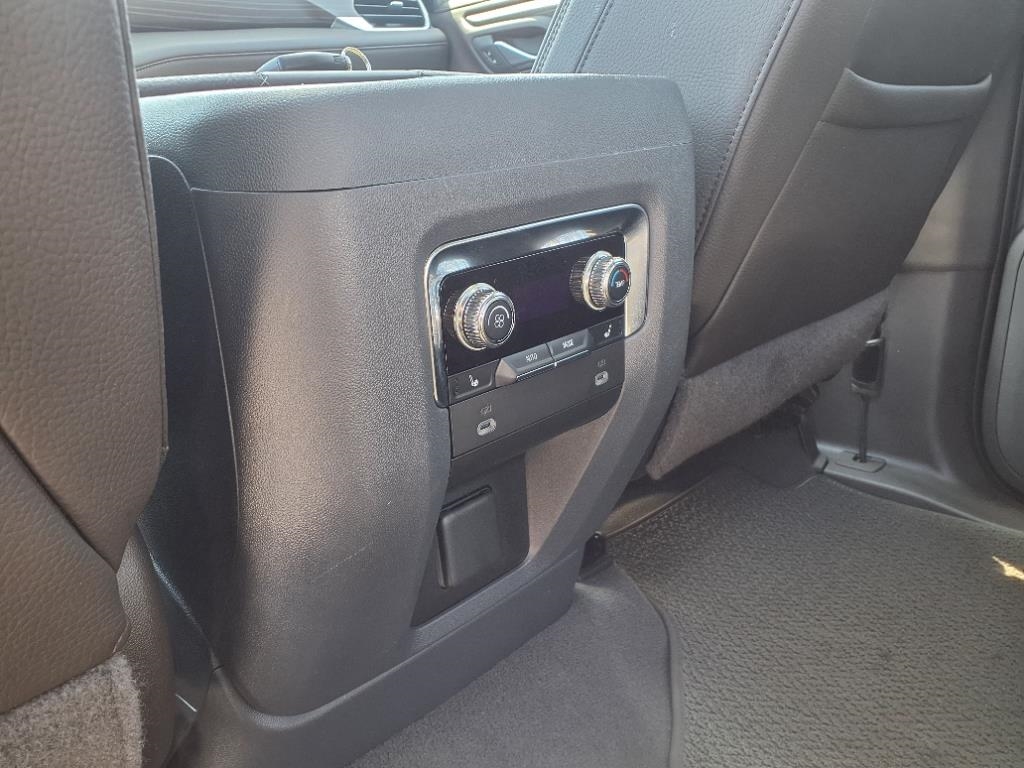 2024 Gmc Yukon Denali photo 19