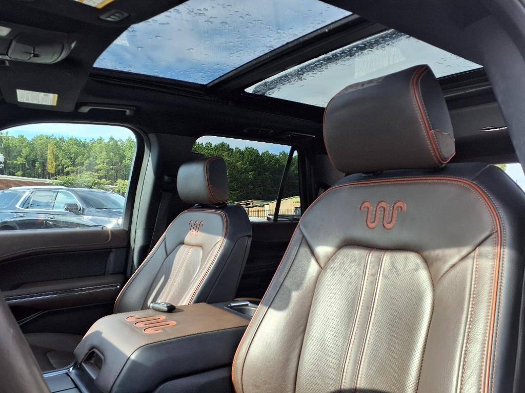 Ford Expedition  2020