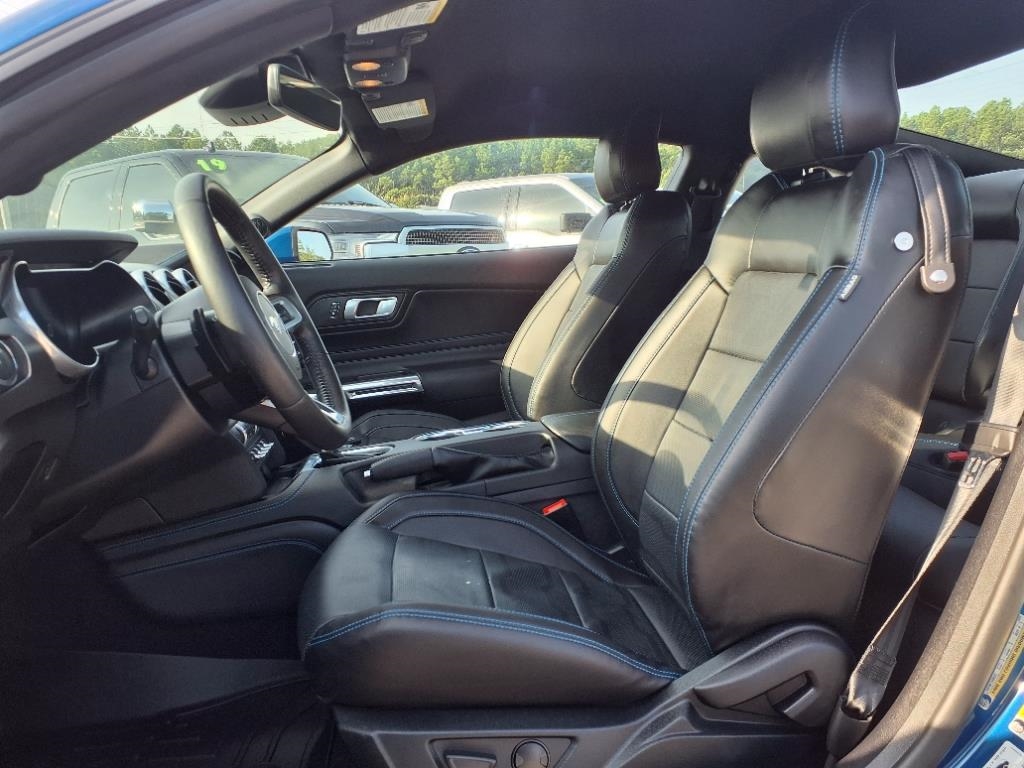 Ford Mustang  2022 Ford Mustang  2022