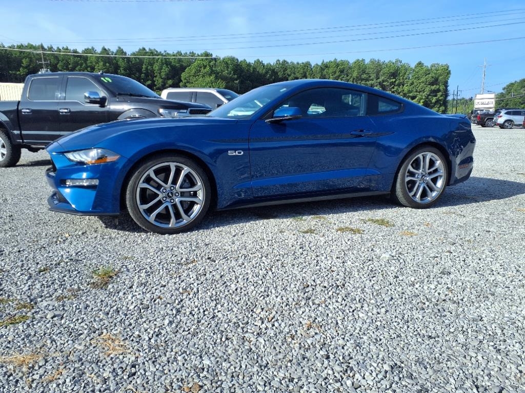 2022 Ford Mustang GT 2dr Fastback