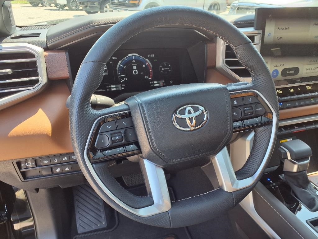 Toyota Tundra  2024