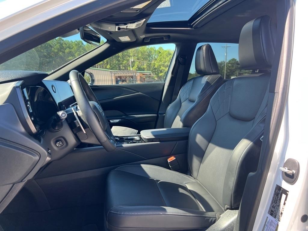 Lexus RX  2024