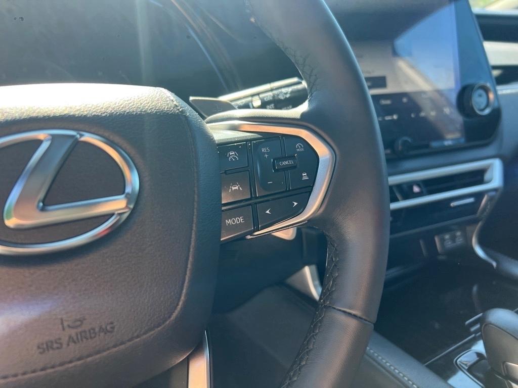 Lexus RX  2024