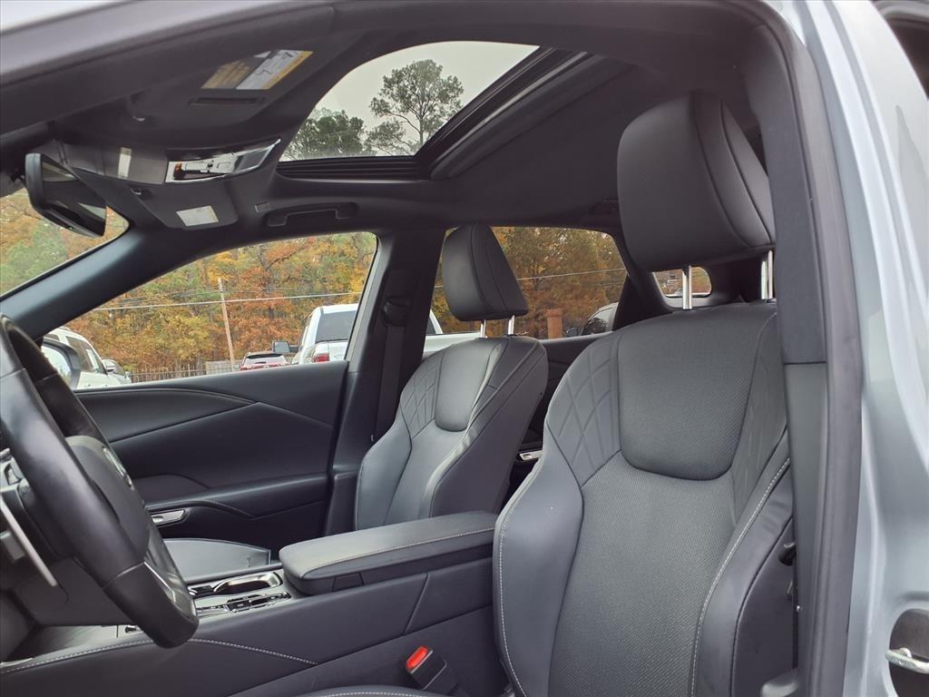 2024 Lexus RX 350 - Photo 16