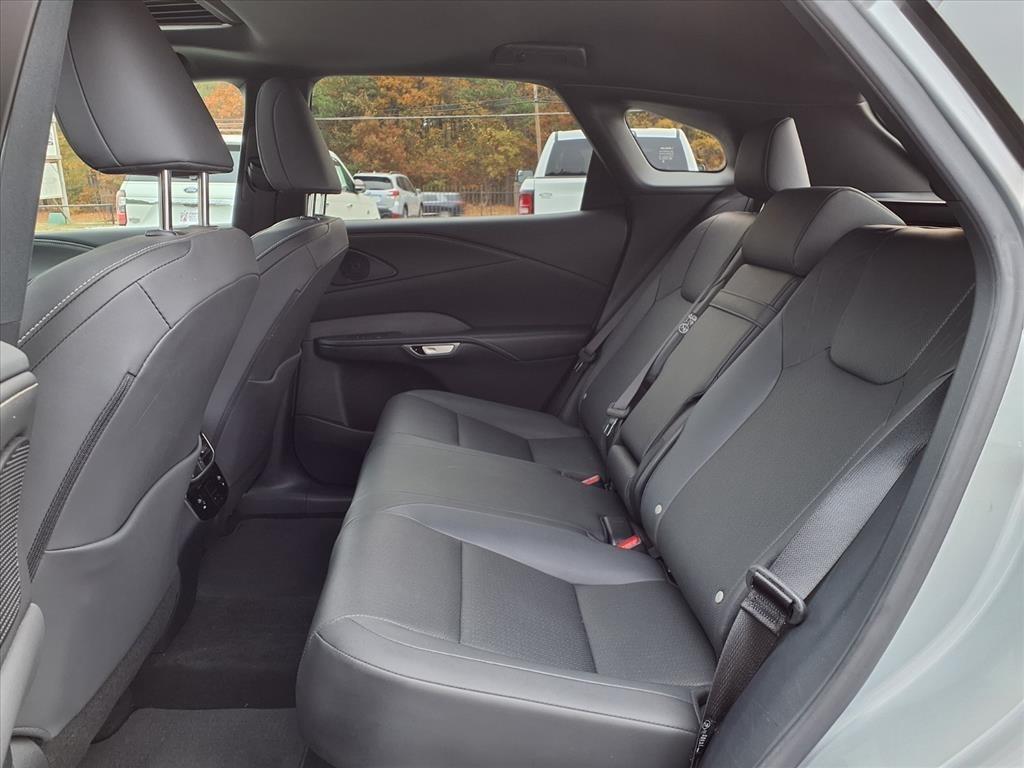 Lexus RX  2024