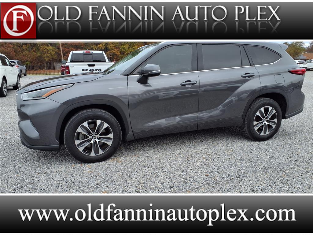 Toyota Highlander  2021