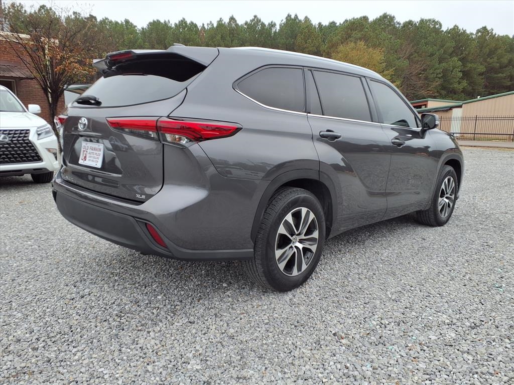 Toyota Highlander  2021