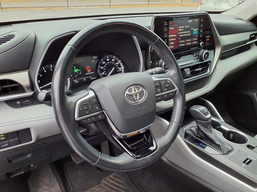 Toyota Highlander  2021