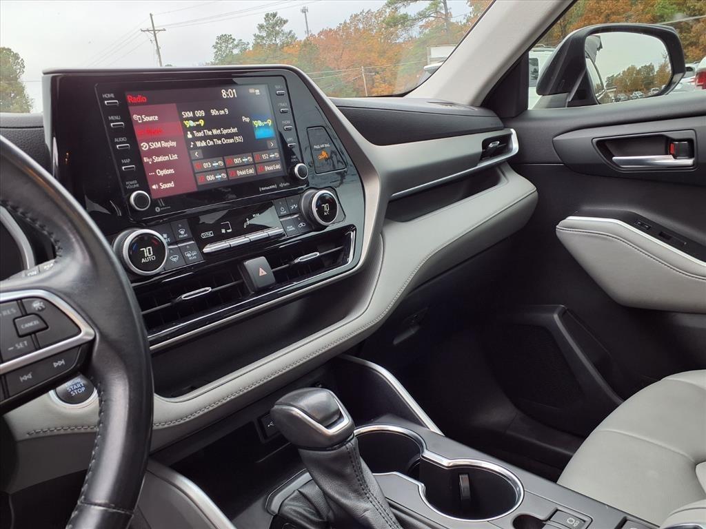 Toyota Highlander  2021