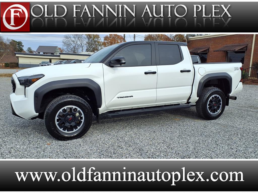 2024 Toyota Tacoma 4x4 TRD Off-Road 4dr Double Cab 5.0 ft SB 8A