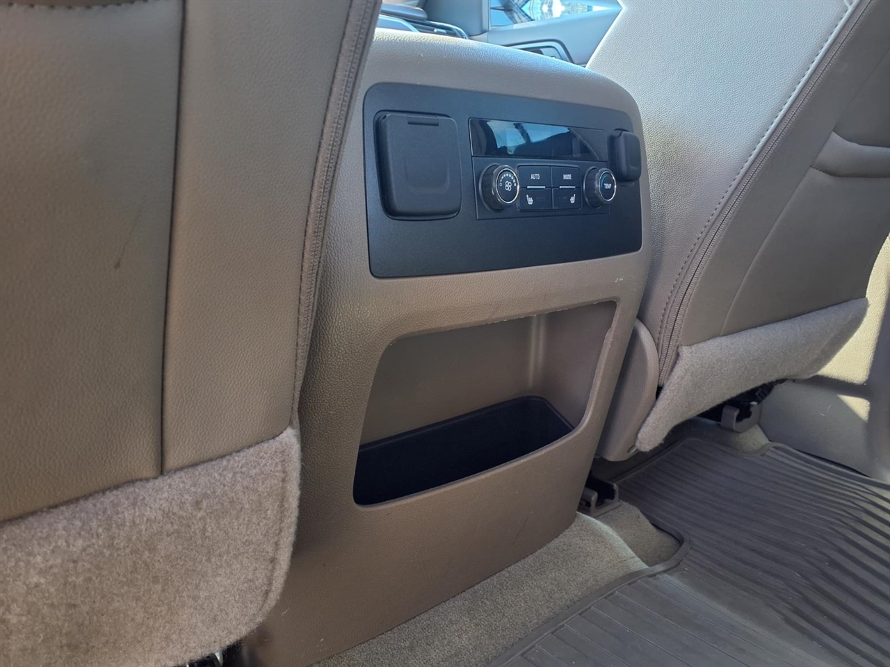 Chevrolet Tahoe  2016