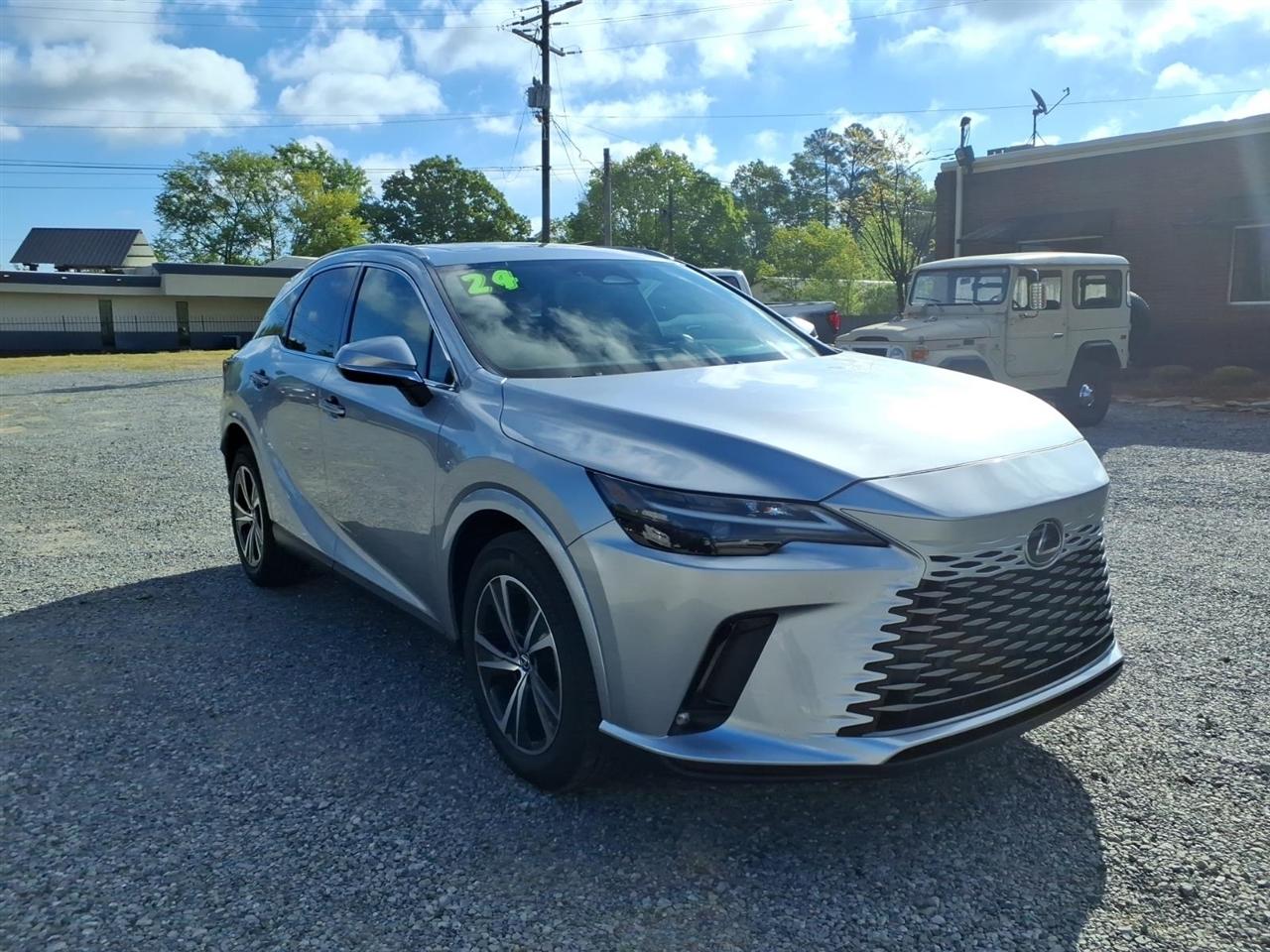 Lexus RX  2024