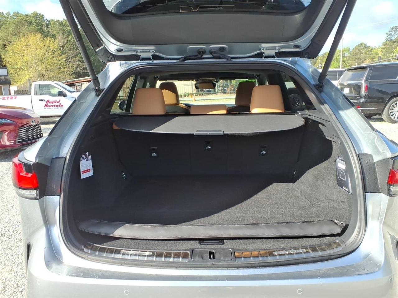 Lexus RX  2024