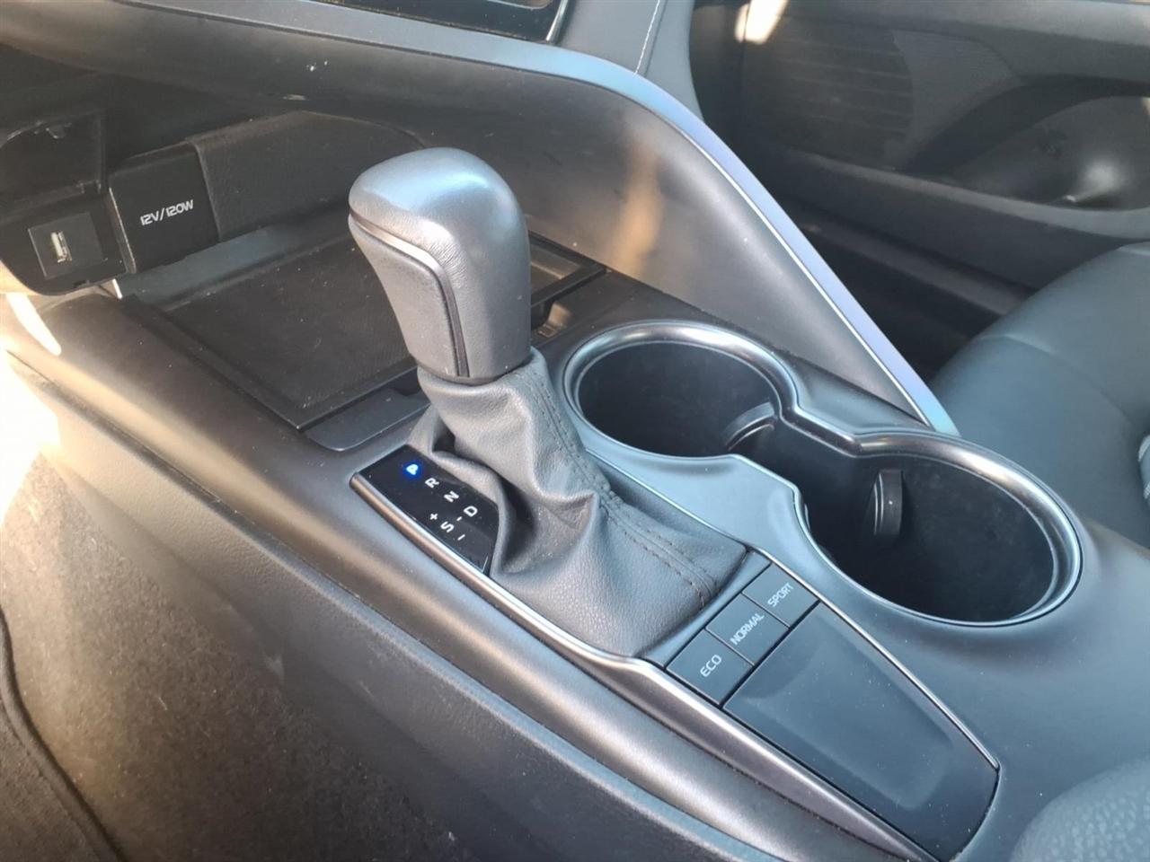 Toyota Camry  2024