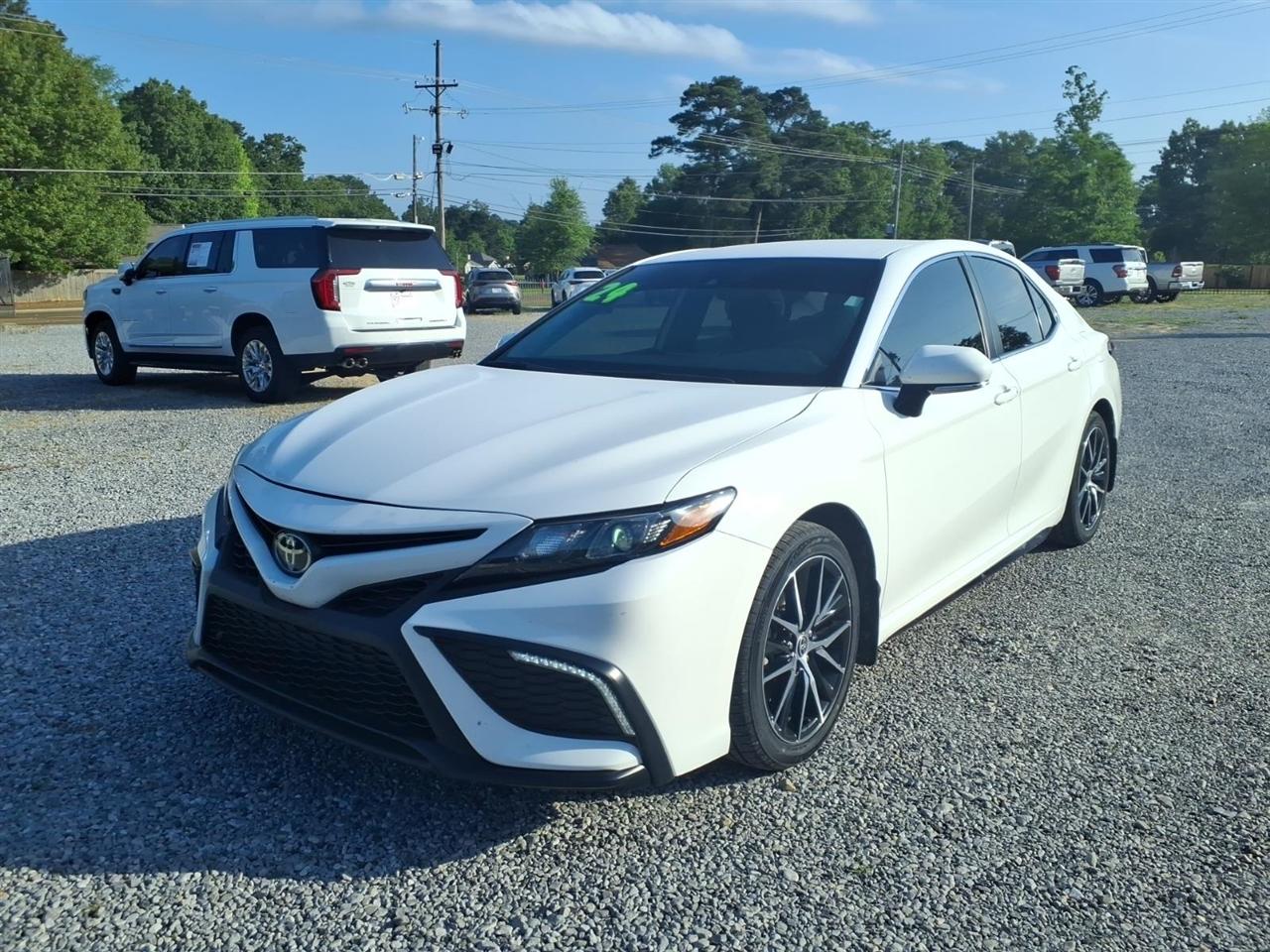Toyota Camry  2024