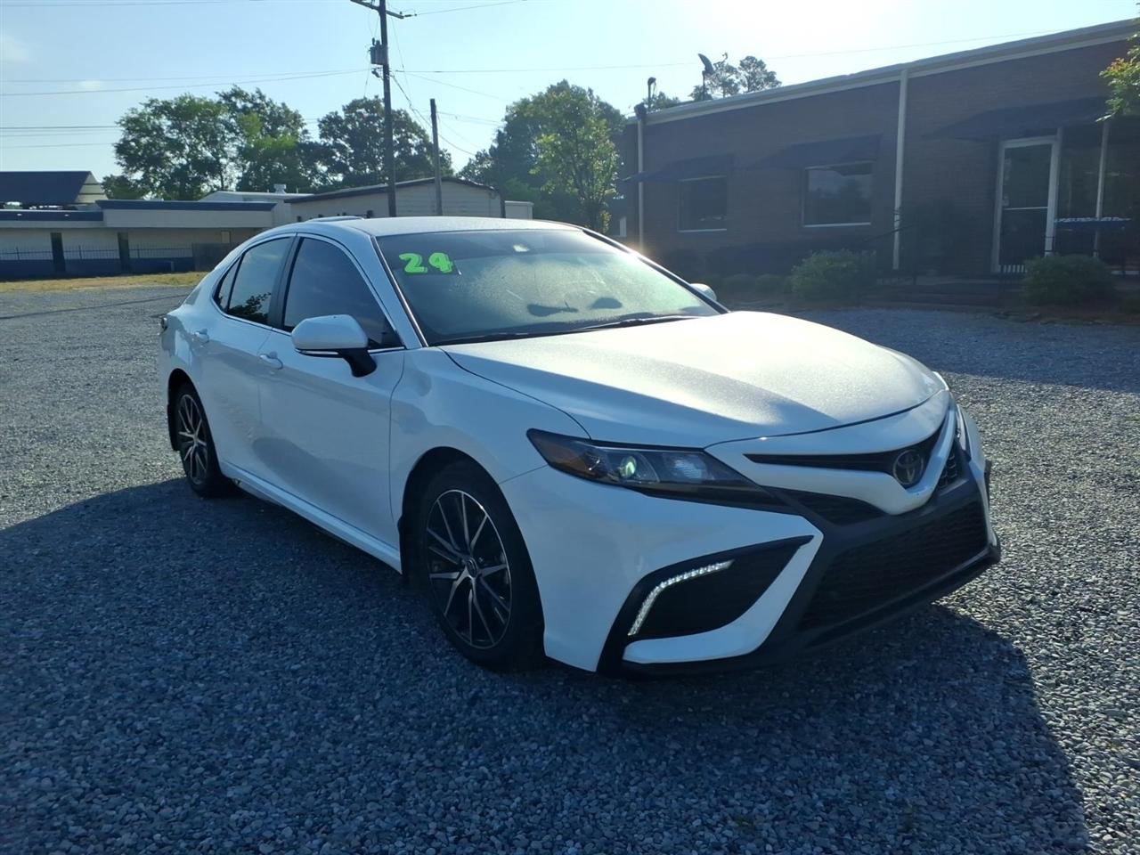 Toyota Camry  2024