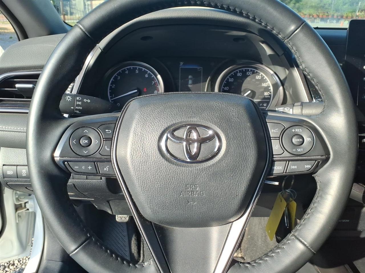 Toyota Camry  2024