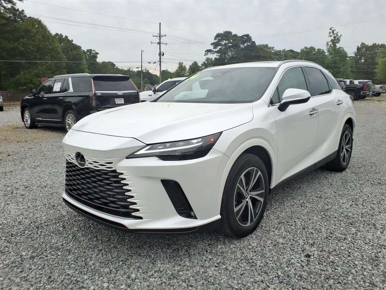 Lexus RX  2024
