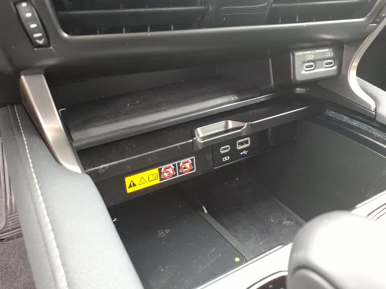 Lexus RX  2024