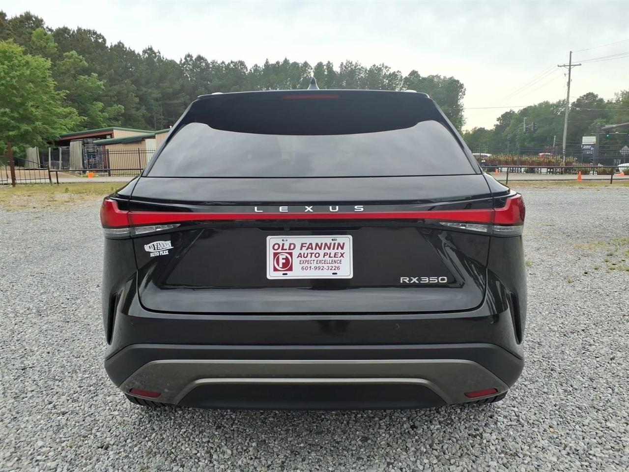 Lexus RX  2024
