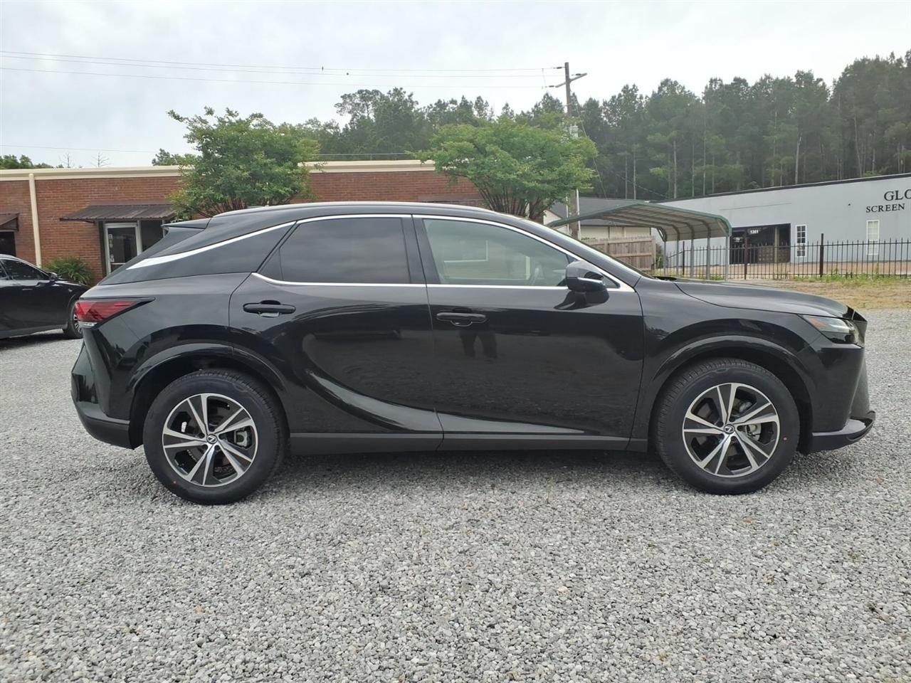Lexus RX  2024