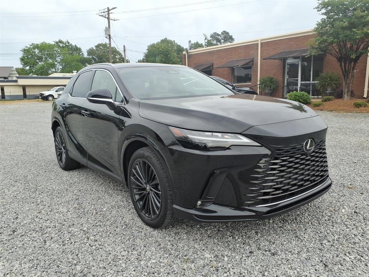 Lexus RX  2024