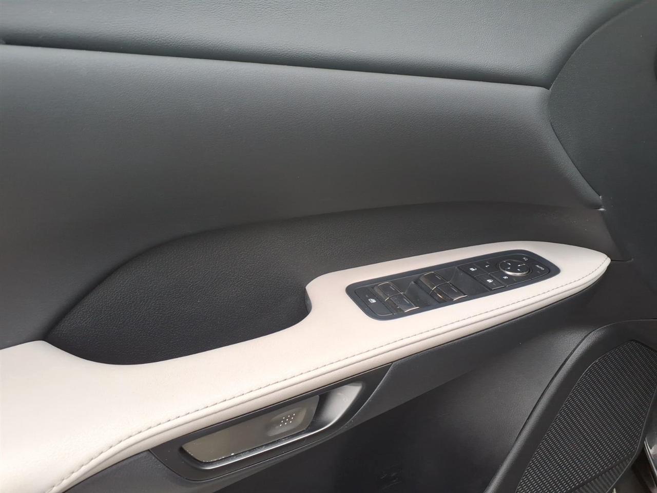 Lexus RX  2024