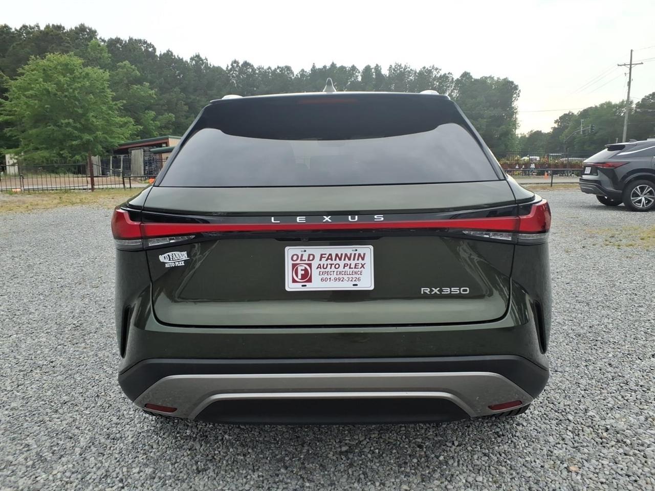 Lexus RX  2025