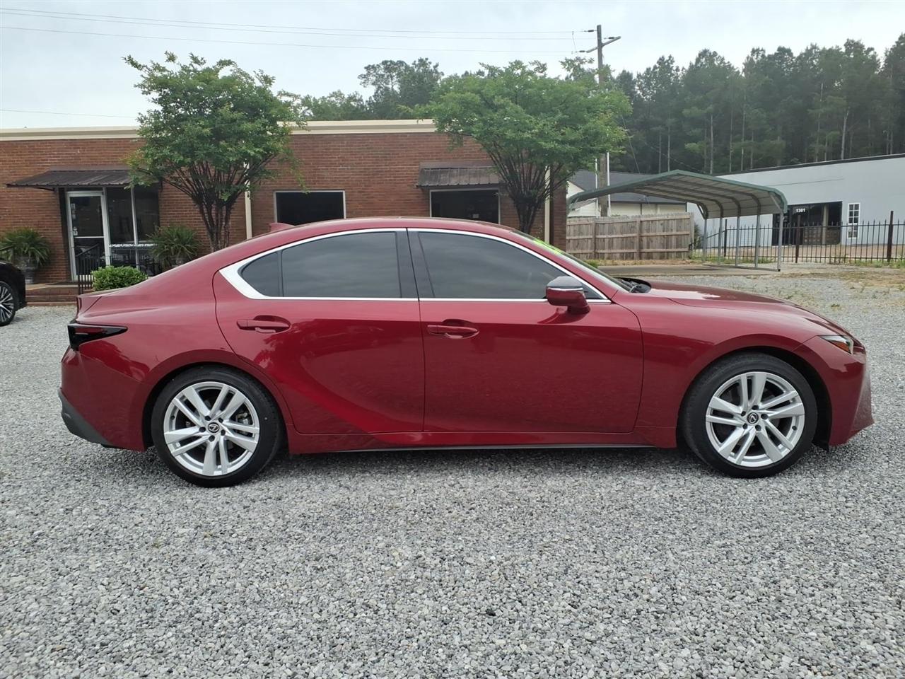 Lexus IS  2023