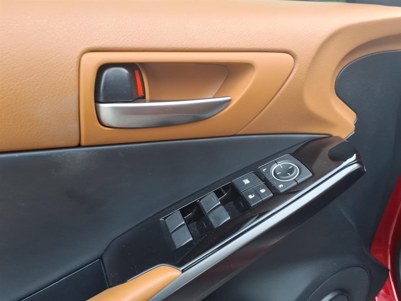 Lexus IS  2023