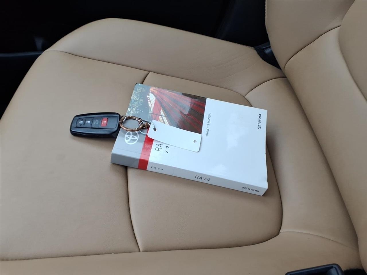 Toyota RAV4  2023