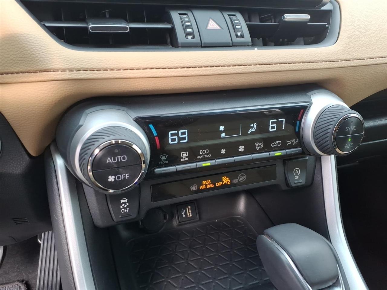 Toyota RAV4  2023