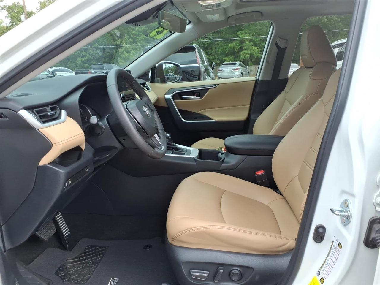 Toyota RAV4  2023