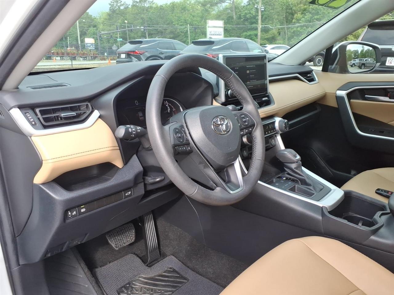 Toyota RAV4  2023