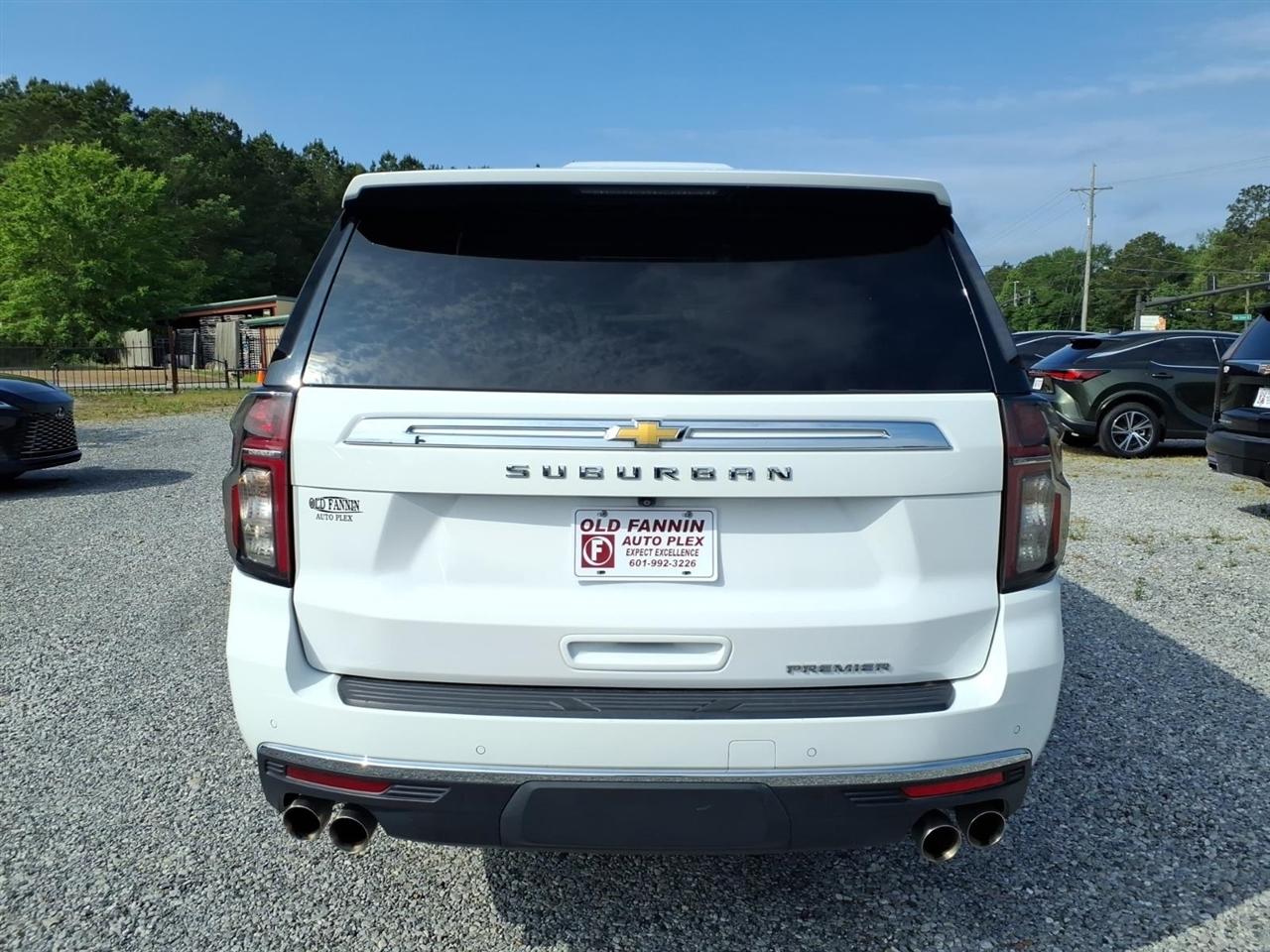 Chevrolet Suburban  2022