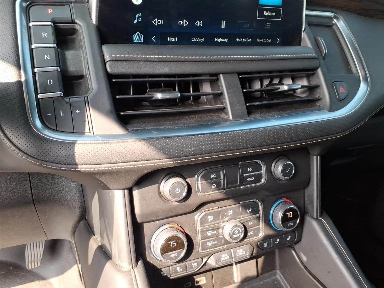 Chevrolet Suburban  2022